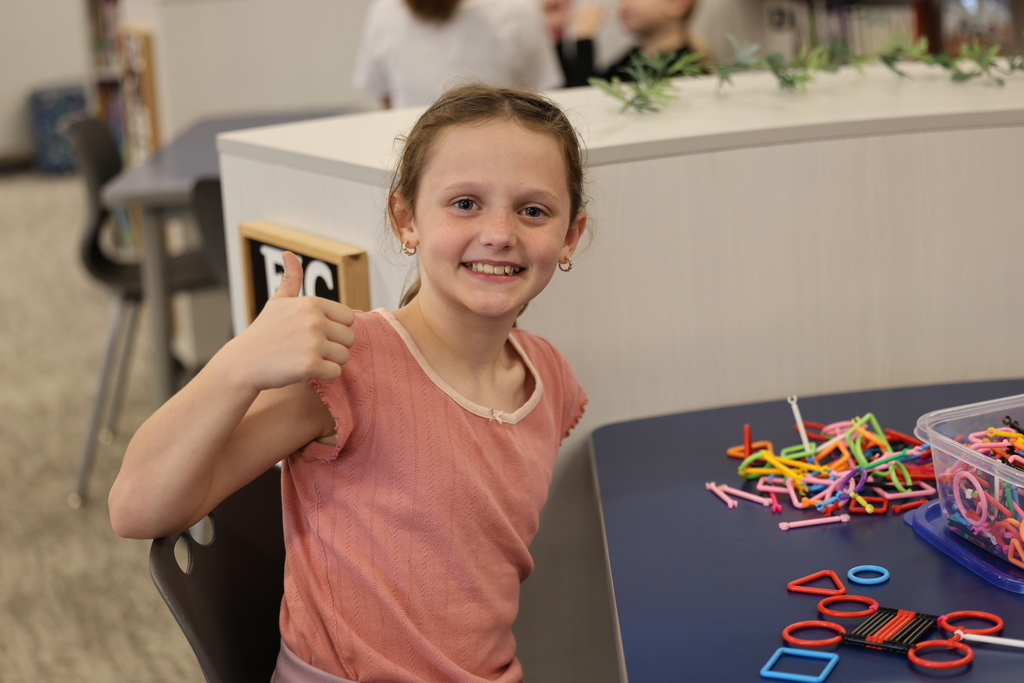 𝗪𝗘𝗟𝗖𝗢𝗠𝗘 𝗕𝗔𝗖𝗞, 𝗛𝗢𝗥𝗡𝗘𝗧𝗦! 🧡✨ Refreshed and recharged! Today, Caldwell ISD welcomed back students for the second semester of classes. #CaldwellProud #CaldwellISD