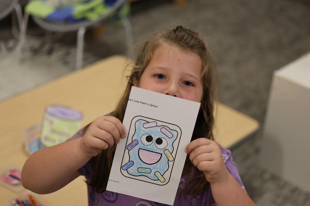 🎉 𝐏𝐨𝐩𝐩𝐢𝐧’ 𝐢𝐧𝐭𝐨 𝐭𝐡𝐞 𝐍𝐞𝐰 𝐘𝐞𝐚𝐫 𝐰𝐢𝐭𝐡 𝐛𝐢𝐠 𝐠𝐨𝐚𝐥𝐬! 🎉 Mrs. McNair’s kindergarteners shared their New Year goals and enjoyed a Pop-Tart while dreaming about what 2026 will bring. We love starting the year with smiles and sweet moments!  #CaldwellProud #CaldwellISD