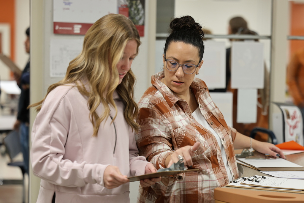 ✨🔑 𝗨𝗡𝗟𝗢𝗖𝗞𝗜𝗡𝗚 𝗥𝗘𝗔𝗟-𝗟𝗜𝗙𝗘 𝗟𝗘𝗔𝗥𝗡𝗜𝗡𝗚 🔑✨ All Caldwell High School seniors stepped into adulthood at the 𝟰𝘁𝗵 𝗔𝗻𝗻𝘂𝗮𝗹 𝗥𝗲𝗮𝗹𝗶𝘁𝘆 𝗙𝗮𝗶𝗿! This hands-on experience challenged students to budget, make financial decisions, and navigate real-world scenarios they’ll soon face beyond high school.  👏 A huge 𝘁𝗵𝗮𝗻𝗸 𝘆𝗼𝘂 to our incredible community and staff volunteers who made this event possible and guided our students every step of the way—your time and support truly make a difference.  🧀 Special shoutout to 𝗖𝗛𝗦 𝗮𝗱𝗺𝗶𝗻𝗶𝘀𝘁𝗿𝗮𝘁𝗶𝗼𝗻 for providing a beautiful charcuterie spread for our volunteers—you helped make the day extra special! #CaldwellProud #CaldwellISD