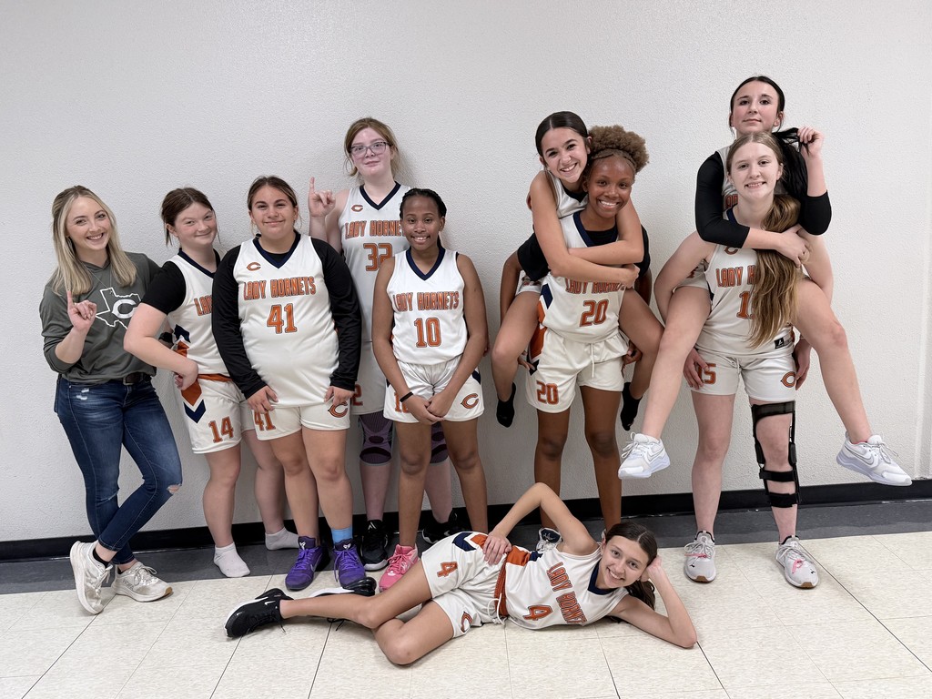 ๐ช๐ต๐ฎ๐ ๐ฎ ๐ป๐ถ๐ด๐ต๐ ๐ณ๐ผ๐ฟ ๐ผ๐๐ฟ ๐๐๐ป๐ถ๐ผ๐ฟ ๐๐ถ๐ด๐ต ๐๐ฎ๐ฑ๐ ๐๐ผ๐ฟ๐ป๐ฒ๐๐! ๐งก๐ All teams closed out the season with wins against Giddings, an incredible way to finish strong. So proud of the hard work and determination shown on the court! #CaldwellProud #CaldwellISD