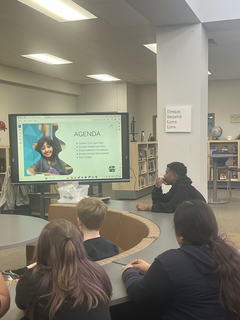 ๐ Preparing for the Transition to High School ๐ Last week, Caldwell Junior High 8th graders learned more about high school endorsements as they prepare for the transition to CHS. Thank you to Texas A&M University Office for Youth Engagement and LevelUp Texas for sharing valuable information to help students explore pathways and plan for their future.