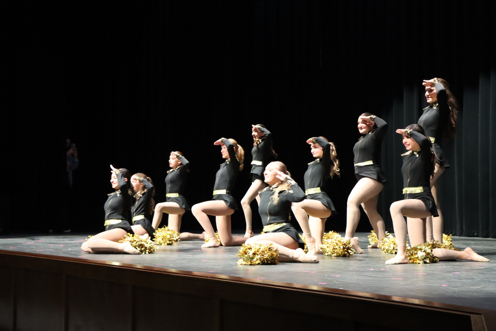 🎭✨ 𝗔 𝗚𝗿𝗲𝗮𝘁 𝗡𝗶𝗴𝗵𝘁 𝗳𝗼𝗿 𝘁𝗵𝗲 𝗔𝗿𝘁𝘀! ✨🎶  Last night’s Fine Arts Showcase was a beautiful celebration of the talent and hard work of our Caldwell ISD students. From start to finish, our performers and artists truly shined on stage!  Thank you to our directors, teachers, families, and community for supporting these amazing programs. We are so proud of our Hornets and the way they represent Caldwell with excellence. #CaldwellProud #CaldwellISD