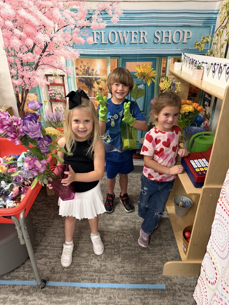 𝗝𝘂𝘀𝘁 𝗮𝗻𝗼𝘁𝗵𝗲𝗿 𝗴𝗿𝗲𝗮𝘁 𝗱𝗮𝘆 𝗮𝘁 𝗖𝗮𝗹𝗱𝘄𝗲𝗹𝗹 𝗜𝗦𝗗.  🧡  Hard work. Big smiles. Hornet pride. #CaldwellProud #CaldwellISD