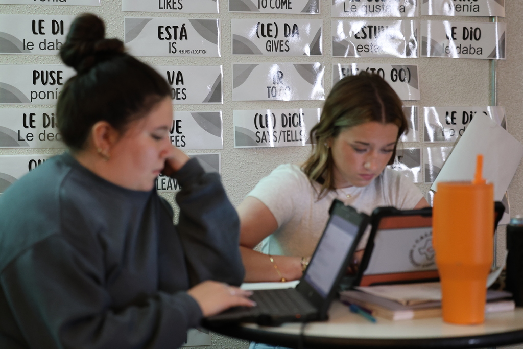 𝗝𝘂𝘀𝘁 𝗮𝗻𝗼𝘁𝗵𝗲𝗿 𝗴𝗿𝗲𝗮𝘁 𝗱𝗮𝘆 𝗮𝘁 𝗖𝗮𝗹𝗱𝘄𝗲𝗹𝗹 𝗜𝗦𝗗.  🧡  Hard work. Big smiles. Hornet pride. #CaldwellProud #CaldwellISD