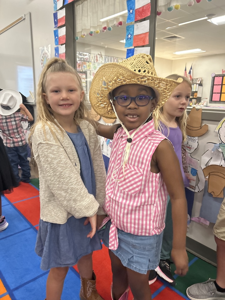 Yeehaw! 🤠  Kindergarten students celebrated the end of Texas Week with a Hoe-Down after reading Armadilly Chili and enjoying some chili together.  #CaldwellProud #CaldwellISD