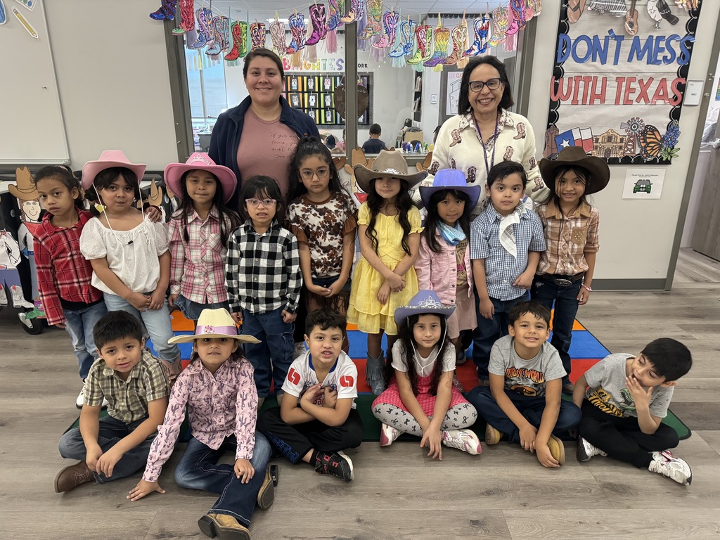 Yeehaw! 🤠  Kindergarten students celebrated the end of Texas Week with a Hoe-Down after reading Armadilly Chili and enjoying some chili together.  #CaldwellProud #CaldwellISD