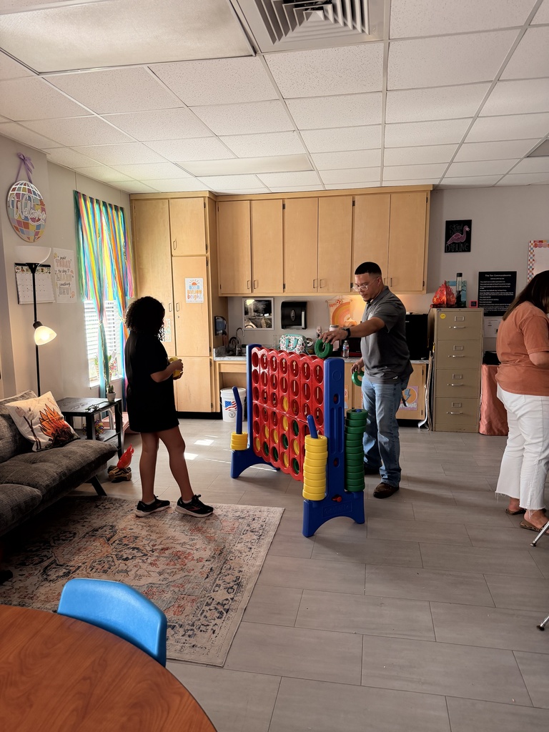 Game Night was a hit at CIS! 🎲🧡  From games to the Book Fair, it was a great evening with our Hornet families.  Congrats to Lincoln Giese, who took home the Amazon gift card after students entered their game cards into the drawing!  Thanks for joining us! #CaldwellProud #CaldwellISD