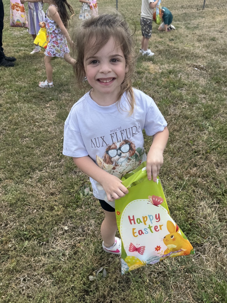 🐣 𝗘𝗴𝗴 𝗵𝘂𝗻𝘁𝘀 𝗮𝗻𝗱 𝗯𝗶𝗴 𝘀𝗺𝗶𝗹𝗲𝘀!  Our Pre-K Hornets had a hopping good time hunting Easter eggs today. These sweet moments are what make school so special! #CaldwellProud #CaldwellISD