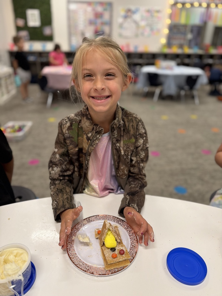 Kindergarten + Easter = the cutest combo 🐰💐  From crafts to sweet treats, these students had a blast rotating through their Easter stations! #CaldwellProud #CaldwellISD