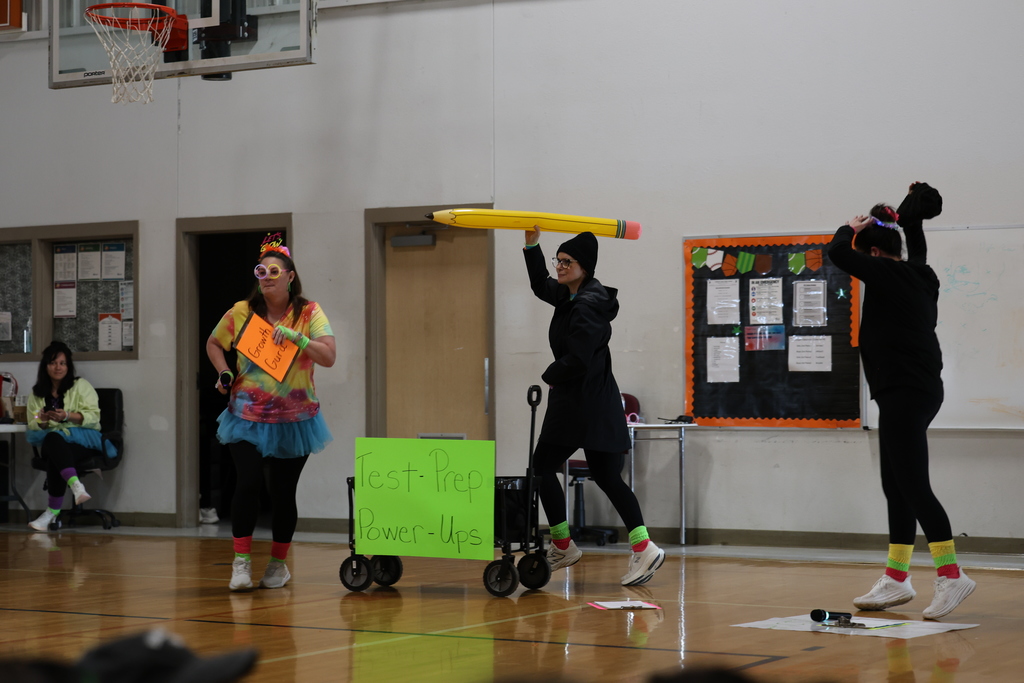 A little late, but too good not to share…  CIS brought the energy at last week’s STAAR pep rally! From glow gear to dance moves, our students and staff are READY to shine. ✨ #CaldwellProud #CaldwellISD