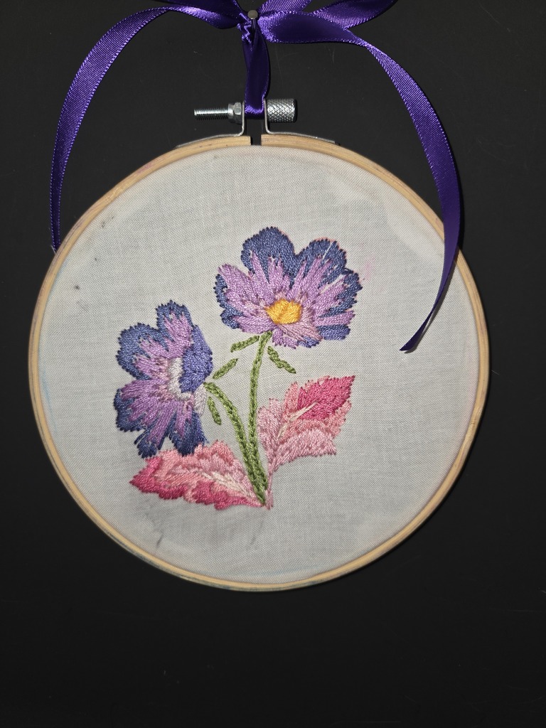 𝗦𝘁𝗶𝘁𝗰𝗵 𝗯𝘆 𝘀𝘁𝗶𝘁𝗰𝗵 🧵👏 Ms. Cross’s 8th grade art students put their creativity and patience on full display with these embroidery projects—and the results speak for themselves! #CaldwellProud #CaldwellISD