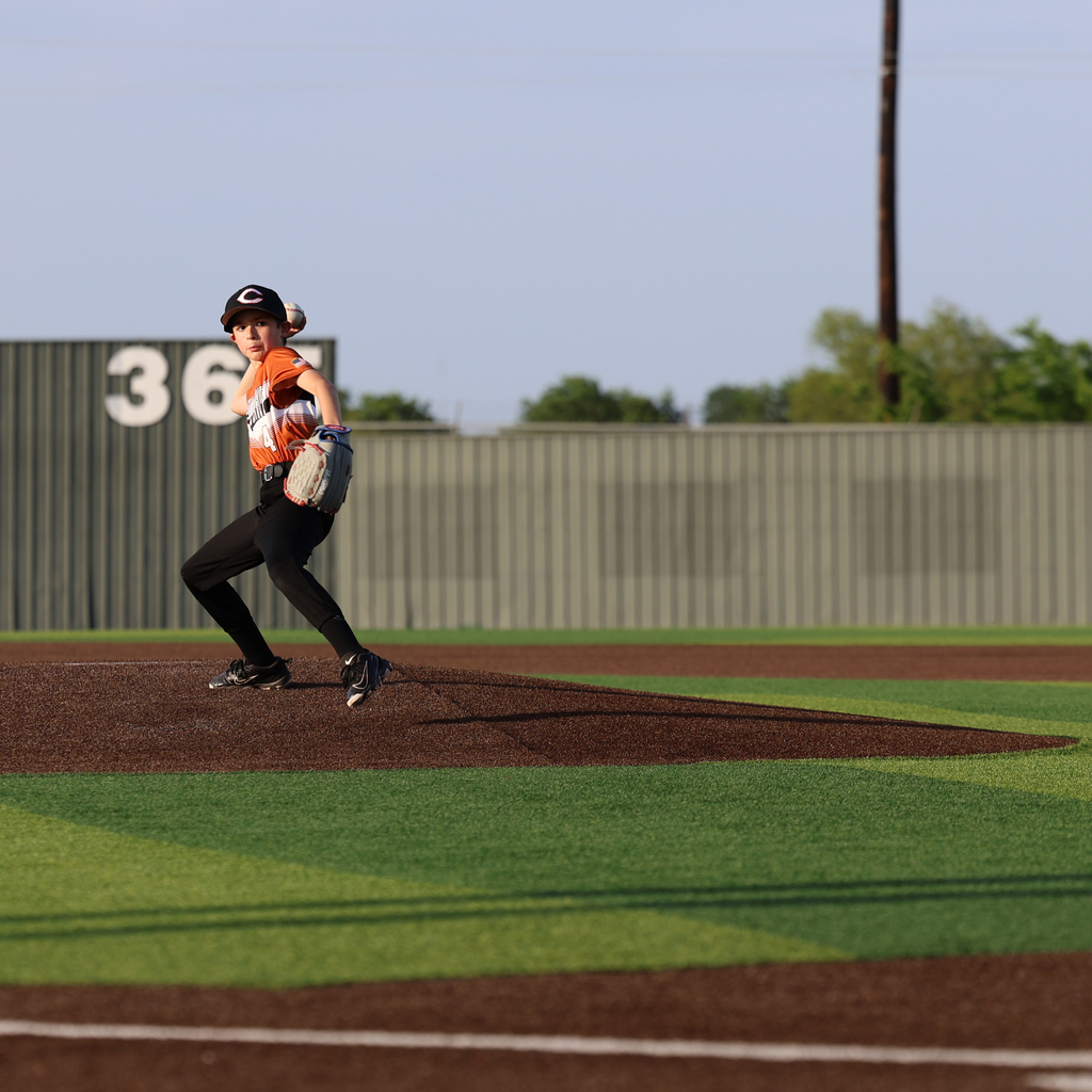 𝗔 𝘀𝗽𝗲𝗰𝗶𝗮𝗹 𝗺𝗼𝗺𝗲𝗻𝘁 𝗮𝘁 𝘁𝗵𝗲 𝗯𝗮𝗹𝗹𝗽𝗮𝗿𝗸 𝗹𝗮𝘀𝘁 𝗻𝗶𝗴𝗵𝘁 ⚾👏 Thanks to the Caldwell Education and Leadership Foundation (CELF) live auction at last year's Crawfish Fundraiser, Kamden Plachy had the honor of throwing out the ceremonial first pitch before our varsity game vs. Giddings!  Opportunities like this are made possible through the support of our community—thank you, CELF! #CaldwellProud #CaldwellISD