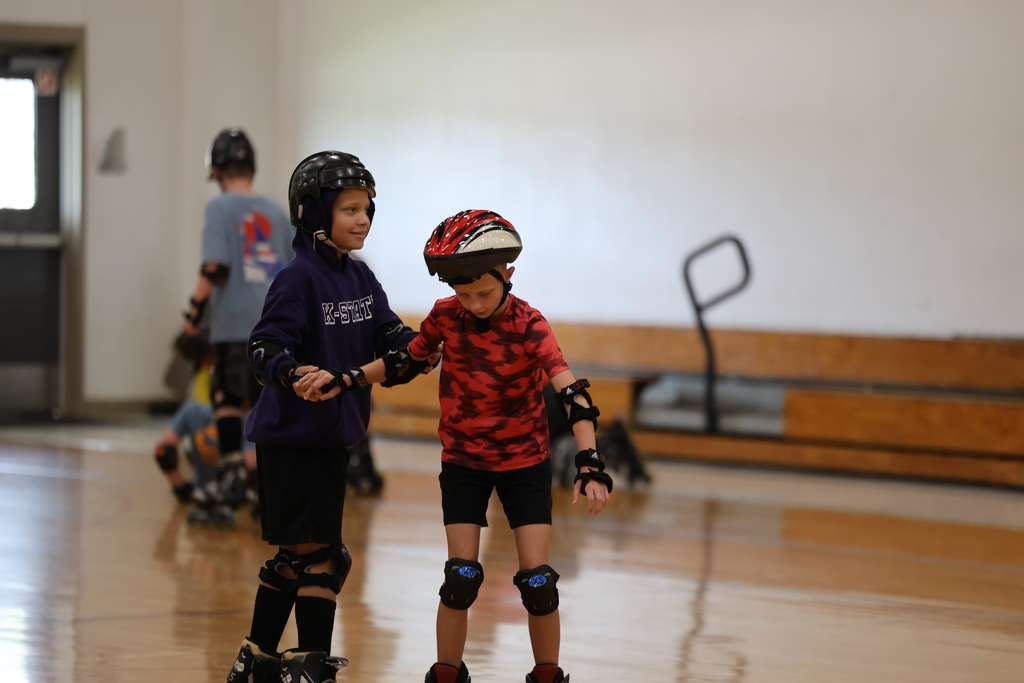 Rolling into fun in Intermediate PE! 🛼 Students are working through their skating unit—building balance, confidence, and maybe a few new tricks along the way!  #CaldwellProud #CaldwellISD