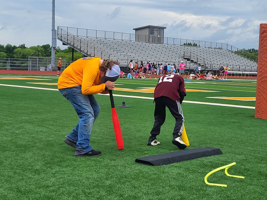 Sunshine, water games, field day fun, and lots of smiles made for a GREAT day at CIS! โ๏ธ๐ฆ Our Intermediate Hornets enjoyed an exciting Field & Water Day filled with laughter, friendly competition, and fun with classmates and teachers. These are the memories that make the final days of school so special! #CaldwellProud #CaldwellISD