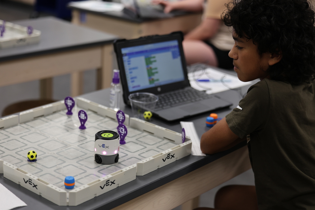 🤖✨ 𝐒𝐮𝐦𝐦𝐞𝐫 𝐒𝐩𝐚𝐫𝐤 𝟐𝟎𝟐𝟔 𝐰𝐚𝐬 𝐚 𝐬𝐮𝐜𝐜𝐞𝐬𝐬!  Over the last two days, students explored coding, robotics, and hands-on STEM activities while building problem-solving and teamwork skills. Thank you to Texas A&M’s 𝘚𝘱𝘢𝘳𝘬! on the Road program for helping inspire the next generation of innovators! #CaldwellProud #CaldwellISD