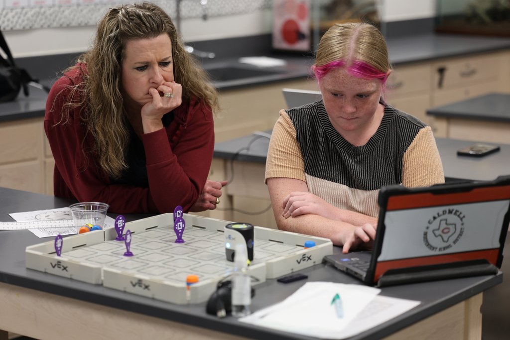 🤖✨ 𝐒𝐮𝐦𝐦𝐞𝐫 𝐒𝐩𝐚𝐫𝐤 𝟐𝟎𝟐𝟔 𝐰𝐚𝐬 𝐚 𝐬𝐮𝐜𝐜𝐞𝐬𝐬!  Over the last two days, students explored coding, robotics, and hands-on STEM activities while building problem-solving and teamwork skills. Thank you to Texas A&M’s 𝘚𝘱𝘢𝘳𝘬! on the Road program for helping inspire the next generation of innovators! #CaldwellProud #CaldwellISD