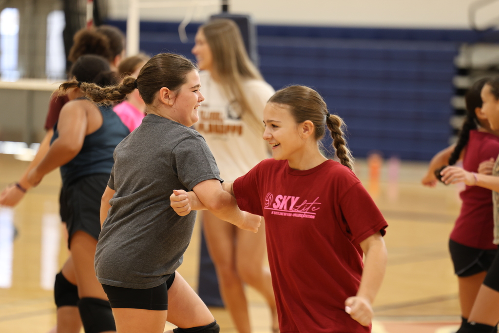 🏐 Serving up skills, confidence, and plenty of fun! Our future Hornets had a great time at Volleyball Camp this week. Sting 'Em! 🧡🖤