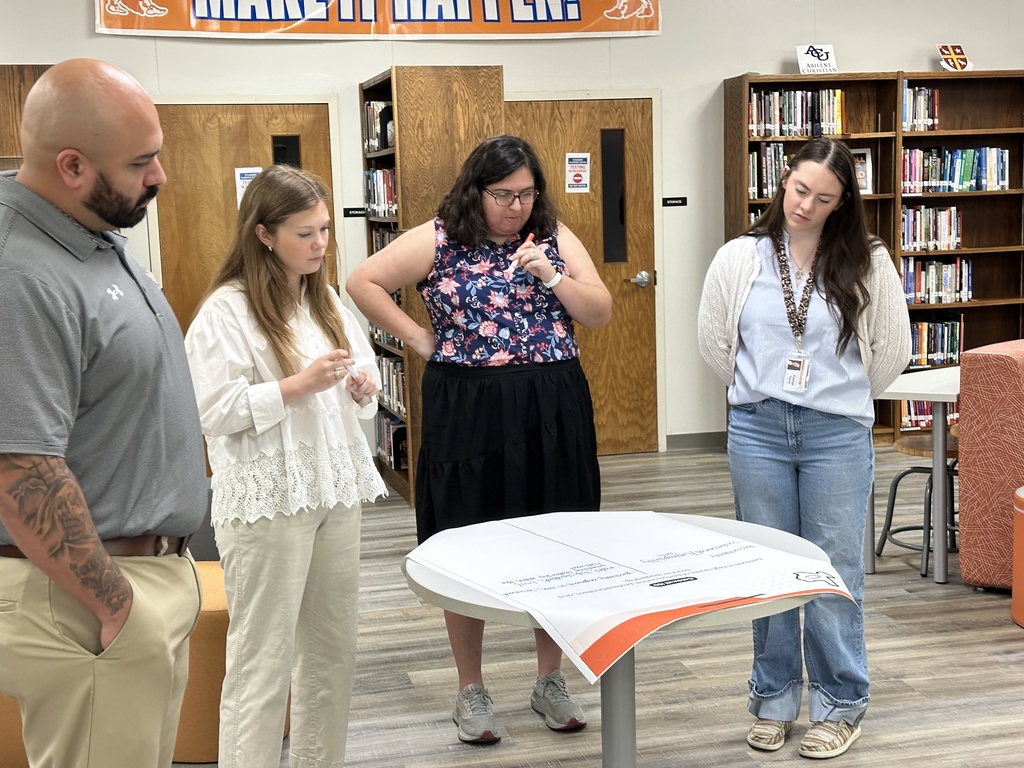 𝐎𝐮𝐫 𝐇𝐨𝐫𝐧𝐞𝐭 𝐟𝐚𝐦𝐢𝐥𝐲 𝐢𝐬 𝐠𝐫𝐨𝐰𝐢𝐧𝐠! 🧡  We were excited to welcome our newest teachers to Caldwell ISD yesterday for New Teacher Academy. Here's to new beginnings, new friendships, and a fantastic school year ahead!  Welcome to the Hornet family!  #CaldwellProud #CaldwellISD