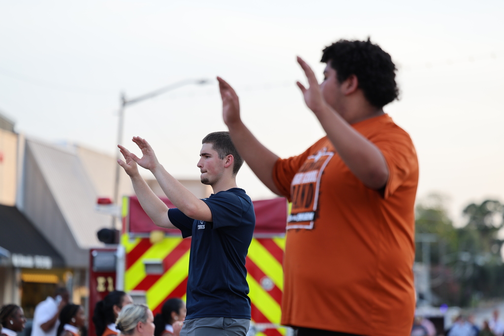 𝐎𝐧𝐞 𝐜𝐨𝐦𝐦𝐮𝐧𝐢𝐭𝐲. 𝐎𝐧𝐞 𝐭𝐞𝐚𝐦.  Thank you to everyone who joined us for 𝗠𝗲𝗲𝘁 𝘁𝗵𝗲 𝗛𝗼𝗿𝗻𝗲𝘁𝘀 last night! We loved celebrating the student-athletes, cheerleaders, band members, dancers, and coaches/trainers who'll represent Caldwell this season.  We're also grateful to the 𝗖𝗮𝗹𝗱𝘄𝗲𝗹𝗹 𝗙𝗶𝗿𝗲 𝗗𝗲𝗽𝗮𝗿𝘁𝗺𝗲𝗻𝘁 for their continued partnership and for proudly unveiling their new Hornet-inspired logo on the department's fire engines. We love seeing Hornet pride across our community!  Ｓｔｉｎｇ ＇Ｅｍ， Ｈｏｒｎｅｔｓ！ 🧡🖤