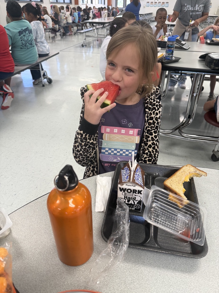 🍉 𝗪𝗔𝗧𝗘𝗥𝗠𝗘𝗟𝗢𝗡 𝗪𝗘𝗗𝗡𝗘𝗦𝗗𝗔𝗬! 🍉  Lunch was a little sweeter today at Caldwell Elementary! Our kiddos got to enjoy fresh 𝗪𝗶𝗴𝗴𝗶𝗻𝘀 𝘄𝗮𝘁𝗲𝗿𝗺𝗲𝗹𝗼𝗻 as part of our 𝙁𝙖𝙧𝙢 𝙁𝙧𝙚𝙨𝙝 𝙄𝙣𝙞𝙩𝙞𝙖𝙩𝙞𝙫𝙚—and judging by these faces, we’d say it was a hit! 😋🍉  Fresh, local and kid-approved! 🧡 #CaldwellProud #CaldwellISD #FarmFresh