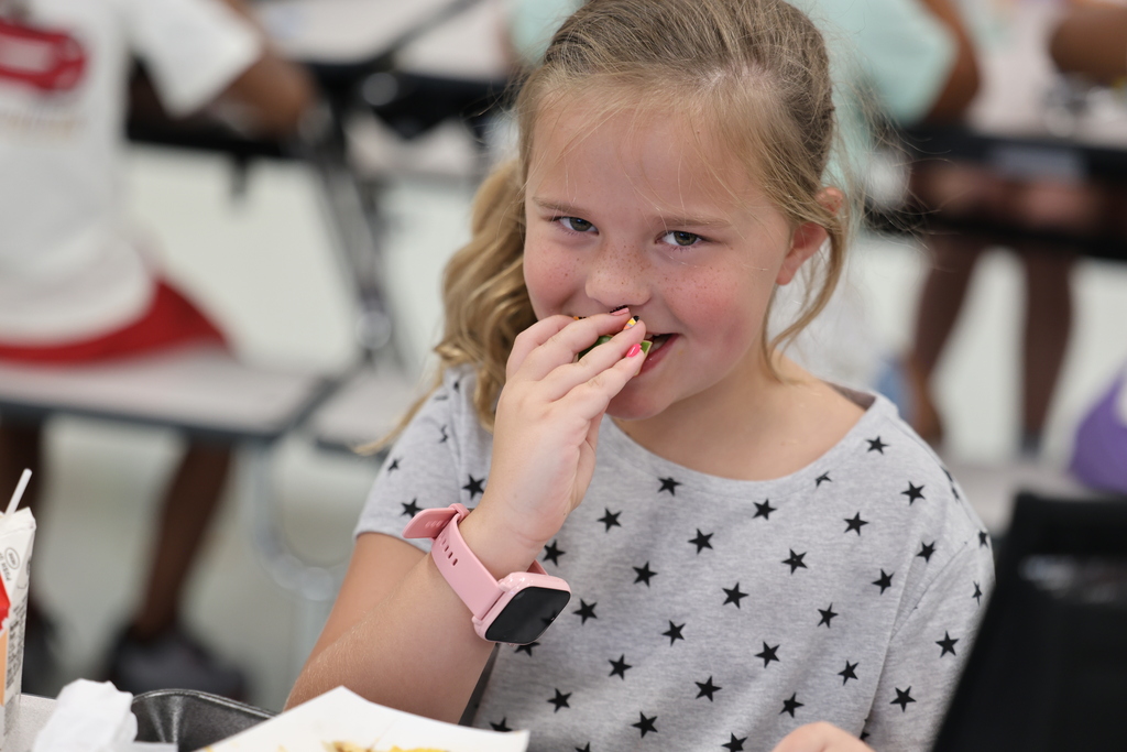 🍉 𝗪𝗔𝗧𝗘𝗥𝗠𝗘𝗟𝗢𝗡 𝗪𝗘𝗗𝗡𝗘𝗦𝗗𝗔𝗬! 🍉  Lunch was a little sweeter today at Caldwell Elementary! Our kiddos got to enjoy fresh 𝗪𝗶𝗴𝗴𝗶𝗻𝘀 𝘄𝗮𝘁𝗲𝗿𝗺𝗲𝗹𝗼𝗻 as part of our 𝙁𝙖𝙧𝙢 𝙁𝙧𝙚𝙨𝙝 𝙄𝙣𝙞𝙩𝙞𝙖𝙩𝙞𝙫𝙚—and judging by these faces, we’d say it was a hit! 😋🍉  Fresh, local and kid-approved! 🧡 #CaldwellProud #CaldwellISD #FarmFresh