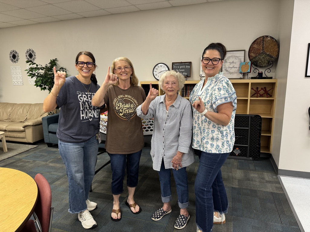 🧡 𝗔 𝗦𝗪𝗘𝗘𝗧 𝗕𝗔𝗖𝗞-𝗧𝗢-𝗦𝗖𝗛𝗢𝗢𝗟 𝗦𝗨𝗥𝗣𝗥𝗜𝗦𝗘!  A big thank you to Brethren Church for thinking of our staff during back-to-school inservice! They stopped by with snacks and treats to help keep our Hornets fueled during a busy week of learning and preparing for students. 🍪🥨  We’re so grateful for community partners who continually show up for our schools and our people. Thank you for taking care of our Hornets! 🧡🤍 #CaldwellProud #CaldwellISD