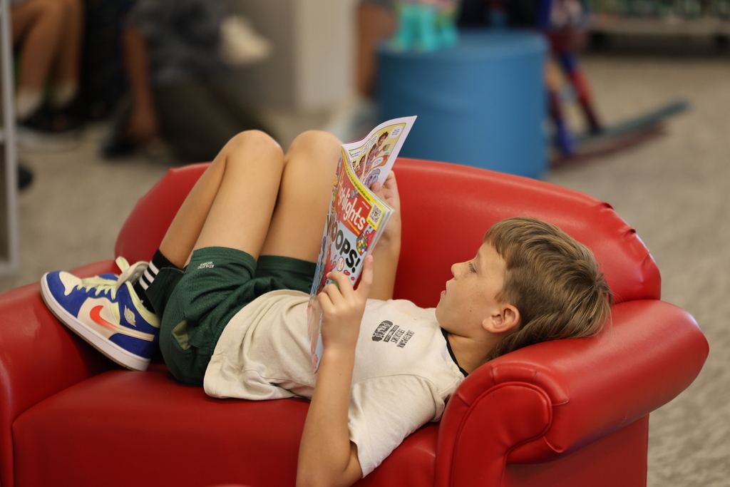 🧡 𝗧𝗛𝗘𝗦𝗘 𝗮𝗿𝗲 𝘁𝗵𝗲 𝗺𝗼𝗺𝗲𝗻𝘁𝘀. 🧡  Learning, creating, reading, playing, making new friends…and settling back into our school-day routines.  Week ONE(ish) is officially in the books, and it sure is good having our Hornets back! #CaldwellProud #CaldwellISD
