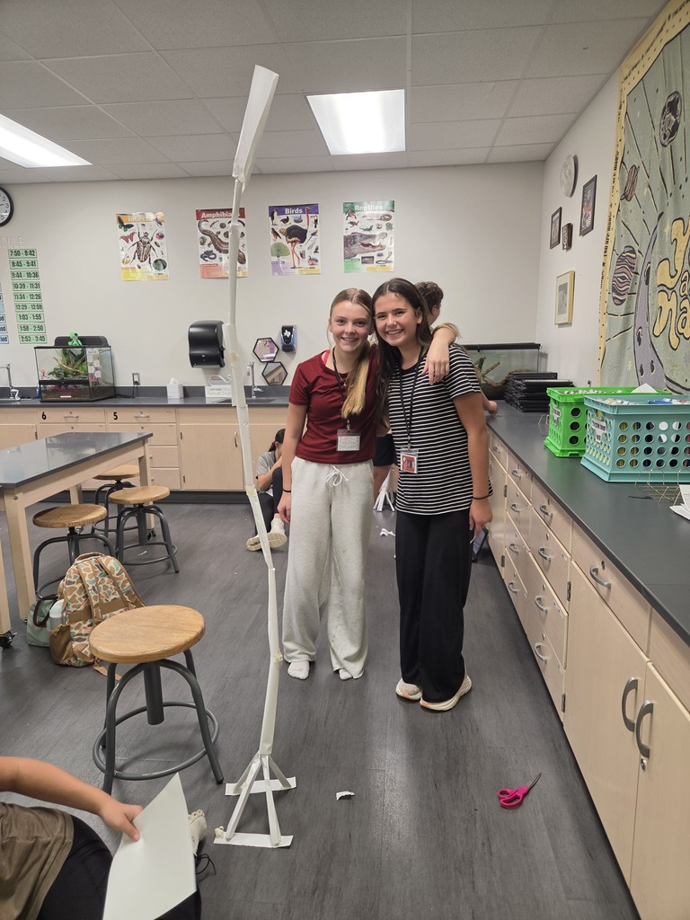 𝗣𝗮𝗽𝗲𝗿 + 𝗧𝗮𝗽𝗲 + 𝗮 𝗹𝗶𝘁𝘁𝗹𝗲 𝗶𝗻𝗴𝗲𝗻𝘂𝗶𝘁𝘆 = 𝟭𝟵𝟯 𝗰𝗺! 🤯  Our 7th & 8th graders put their STEM skills to the test today with one challenge: build the tallest tower possible using just 𝟭𝟬 𝗽𝗶𝗲𝗰𝗲𝘀 𝗼𝗳 𝗽𝗮𝗽𝗲𝗿 𝗮𝗻𝗱 𝟲𝟬 𝗰𝗺 𝗼𝗳 𝘁𝗮𝗽𝗲.  The tallest tower reached an impressive 193 cm! 🙌 Future engineers at work! 🏗️ #CaldwellProud #CaldwellISD