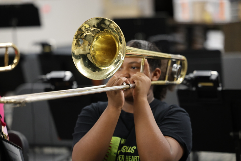 🎶 𝗔𝗻𝗱 𝘀𝗼 𝗶𝘁 𝗯𝗲𝗴𝗶𝗻𝘀…  Today was instrument day for some of our beginner band students, and the trombones officially made their debut! 🎺  There may have been a few interesting sounds along the way 😂, but these future Hornet musicians are officially on their way! 🧡🖤#CaldwellProud #CaldwellISD