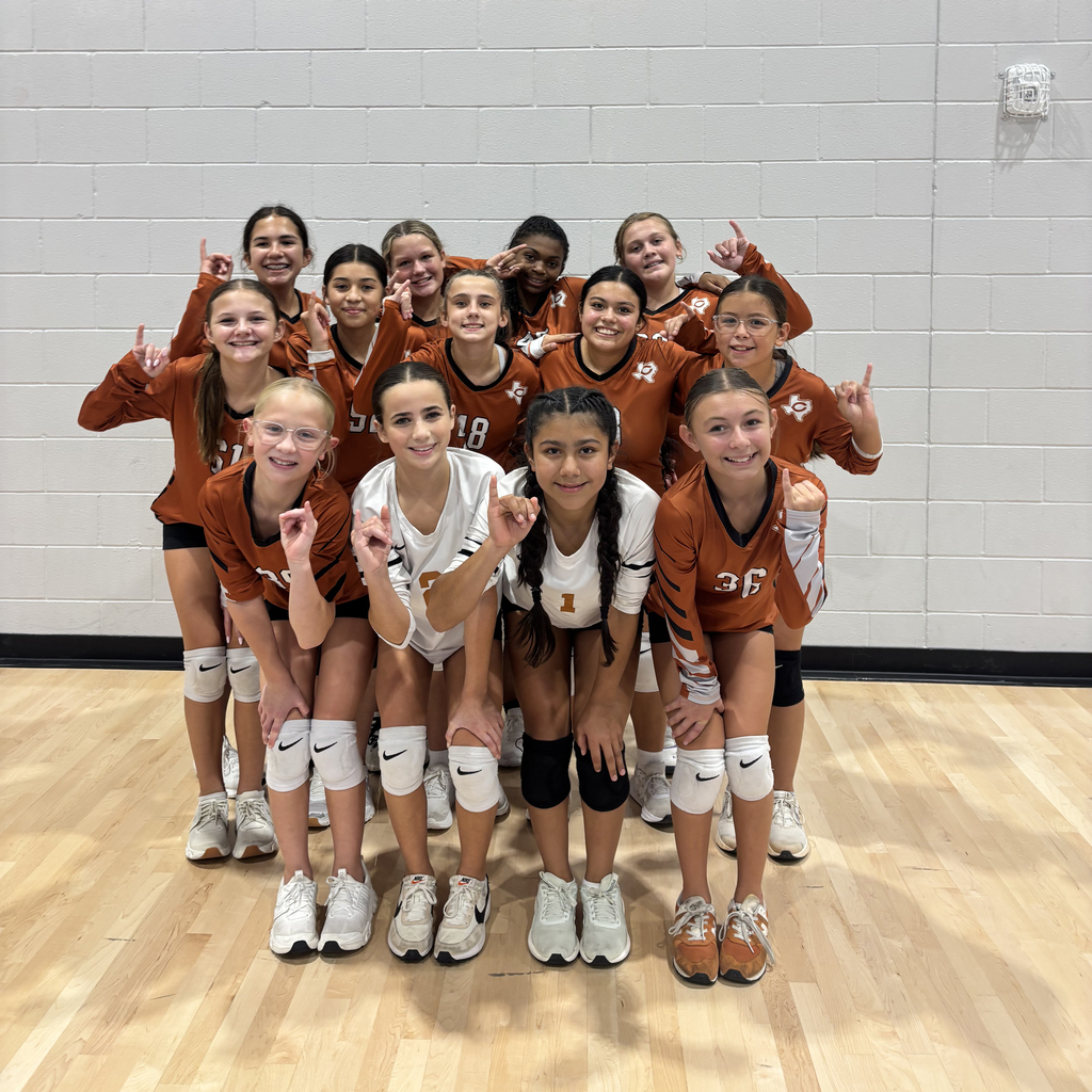 𝗦𝗪𝗘𝗘𝗣! 🧹🏐  It was a clean sweep for 𝗖𝗝𝗛 𝗩𝗼𝗹𝗹𝗲𝘆𝗯𝗮𝗹𝗹 last night as all FOUR teams picked up wins over Rockdale! 🙌 Great job, Lady Hornets! #CaldwellProud #CaldwellISD