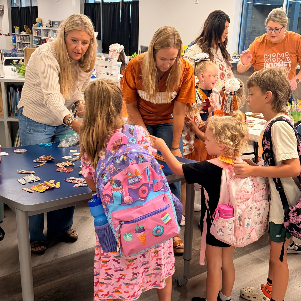 𝐅𝐫𝐢𝐝𝐚𝐲𝐬 𝐣𝐮𝐬𝐭 𝐟𝐞𝐞𝐥 𝐝𝐢𝐟𝐟𝐞𝐫𝐞𝐧𝐭 𝐚𝐫𝐨𝐮𝐧𝐝 𝐡𝐞𝐫𝐞. 🧡  From football players greeting students at car drop-off, to PTO spirit ribbons, to staff going ALL IN on the orange spirit wear 😂 — there was plenty of Hornet spirit to go around this morning!  We’re ready for Friday night! 🏈🙌 #CaldwellProud #CaldwellISD