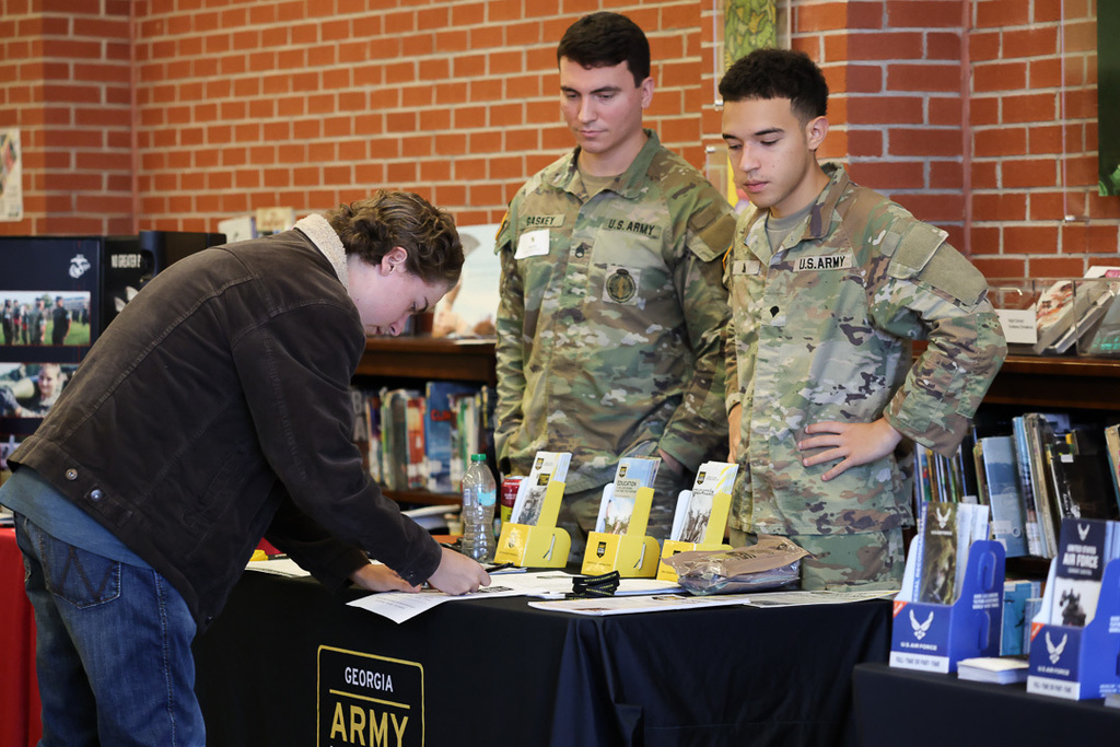 Apply to College Day @ CHS