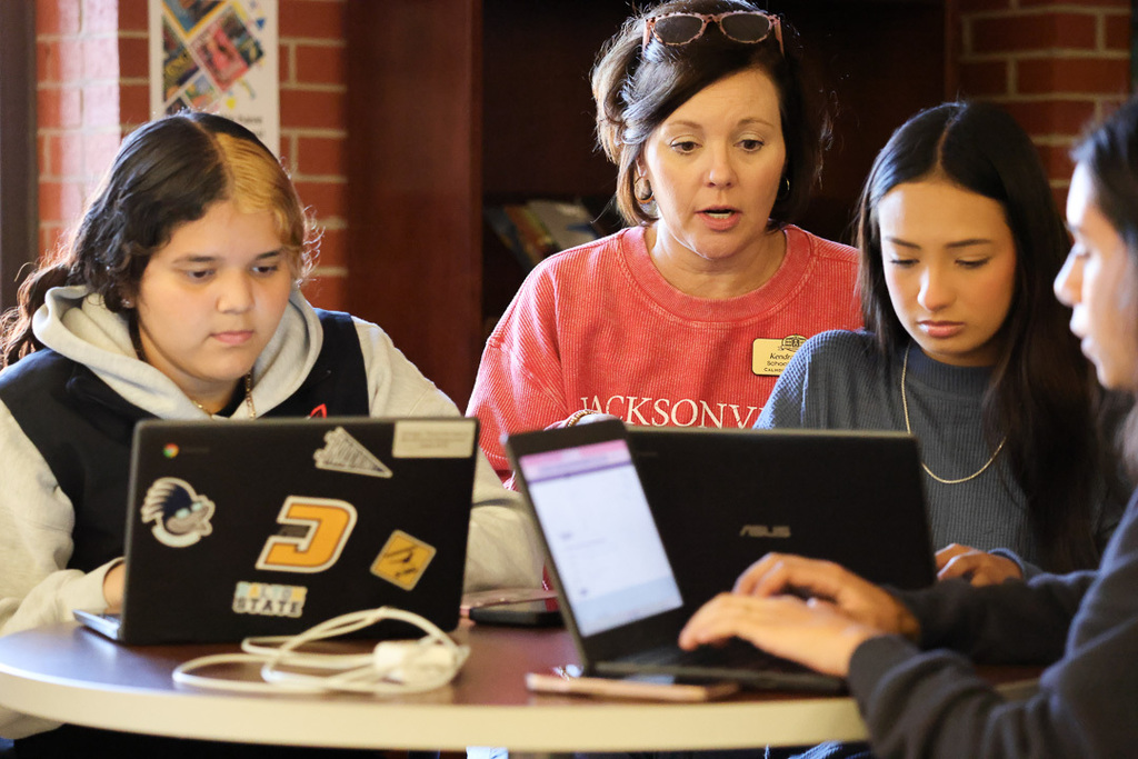Apply to College Day @ CHS