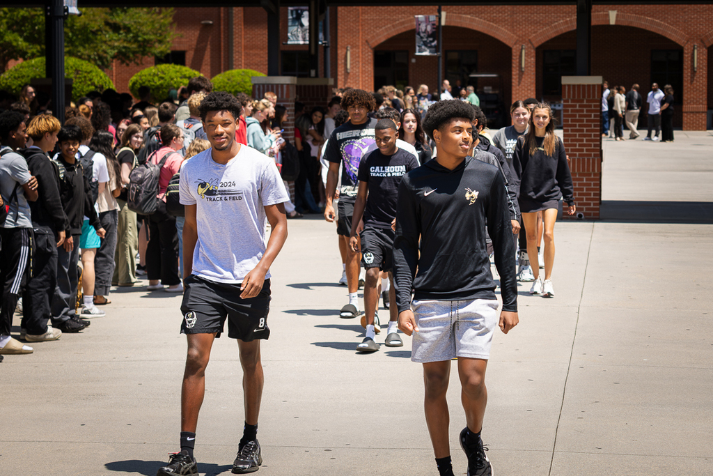 Sending off our CHS Track & Field athletes in true Yellow Jacket fashion! 🐝 Best of luck to our student-athletes and coaches as they compete in the 2026 AAA State Finals at UGA tomorrow and Thursday! #GoJackets