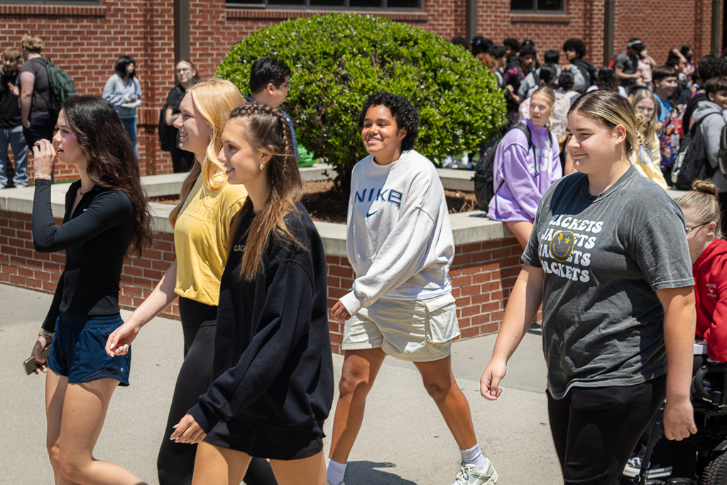 Sending off our CHS Track & Field athletes in true Yellow Jacket fashion! 🐝 Best of luck to our student-athletes and coaches as they compete in the 2026 AAA State Finals at UGA tomorrow and Thursday! #GoJackets