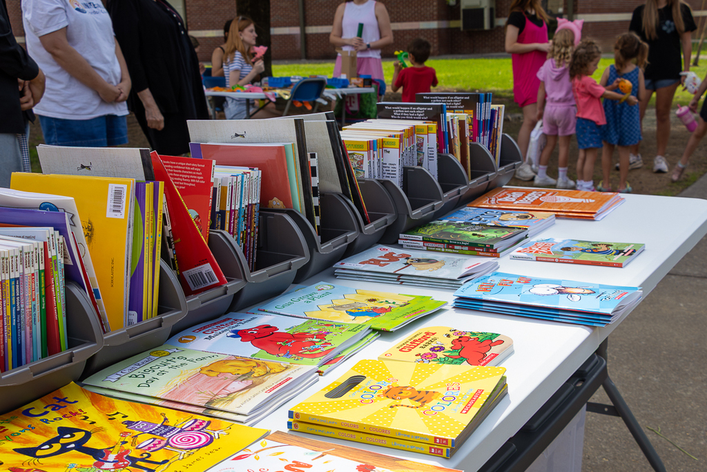 United We Read  @ Jacket Jamboree 