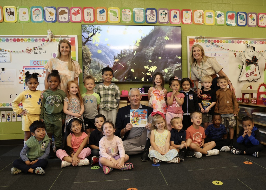 GA PreK Week - Senator Chuck Payne visits CELA