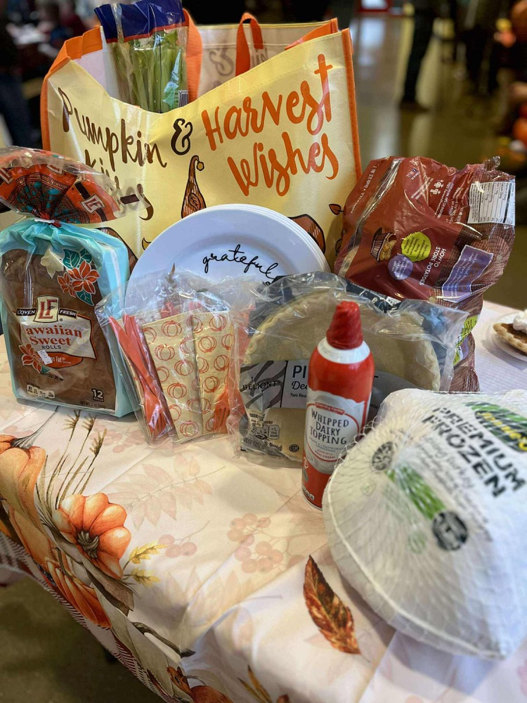 Thanksgiving Dinner Giveaway 