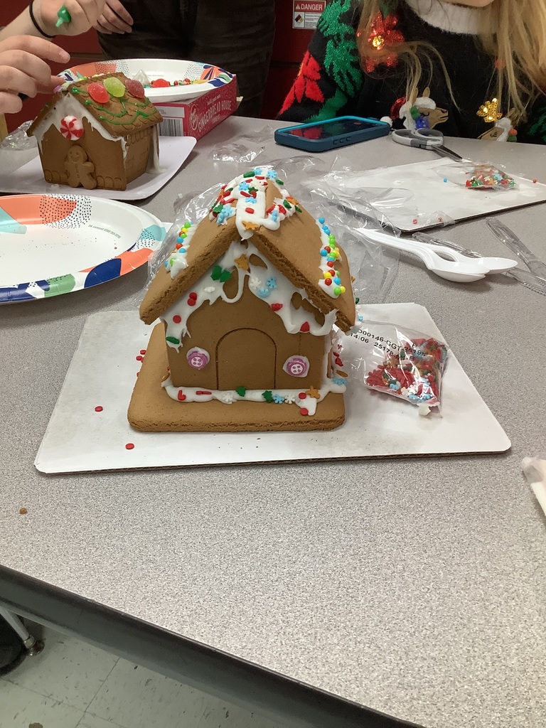 Small gingerbread house