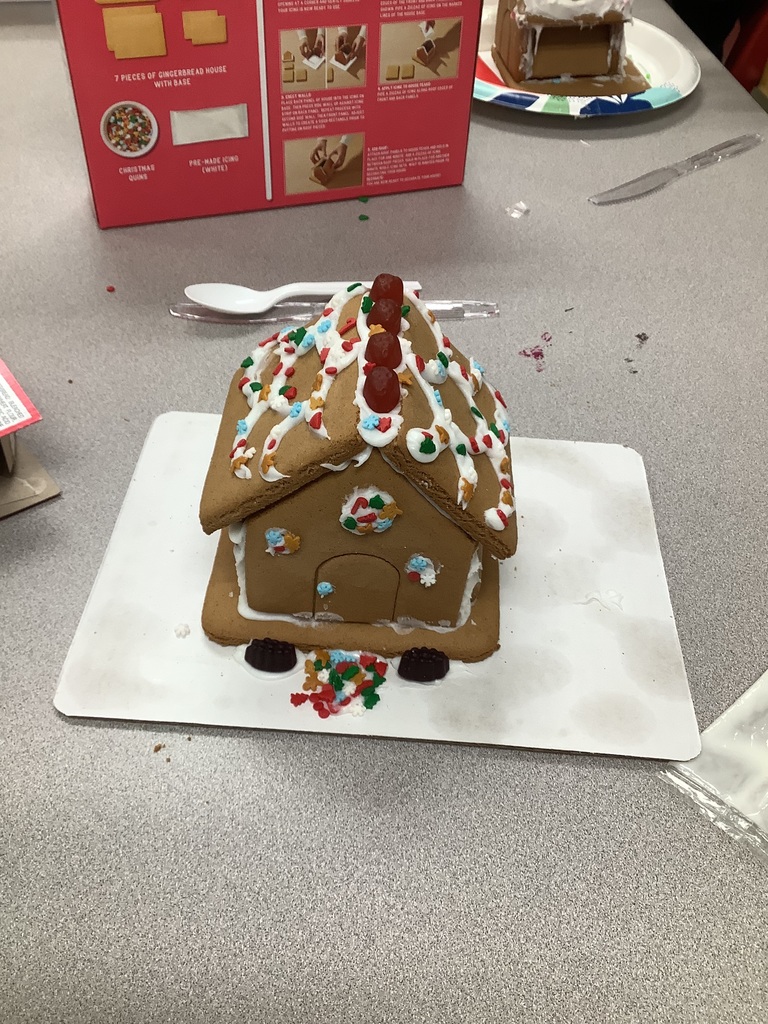 Small gingerbread house 
