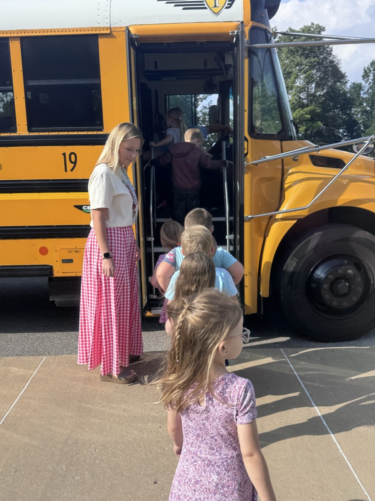 PreK loading the bus!!