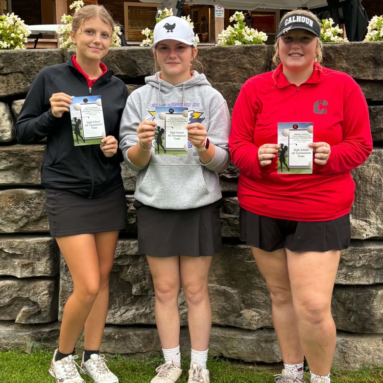 Left to right Paisley Cummings, Laney Arnold, and Remedy Riddel.