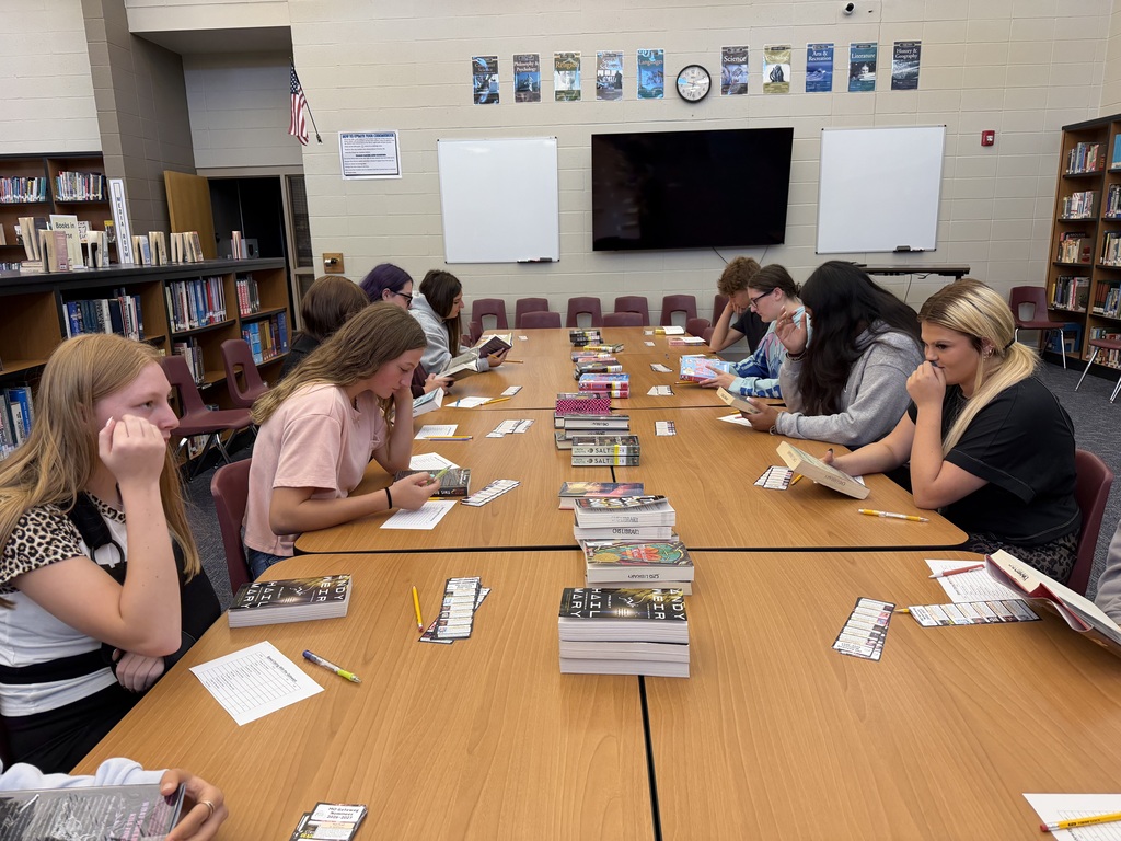 HS library Project- Students Reading
