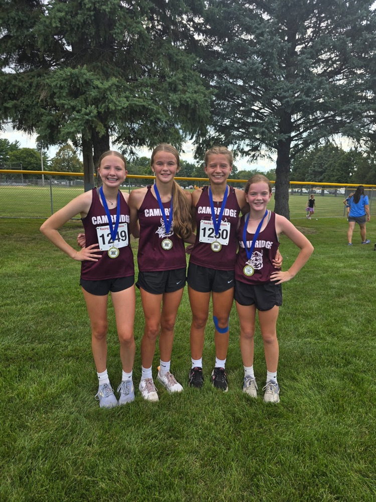 girls cross country team