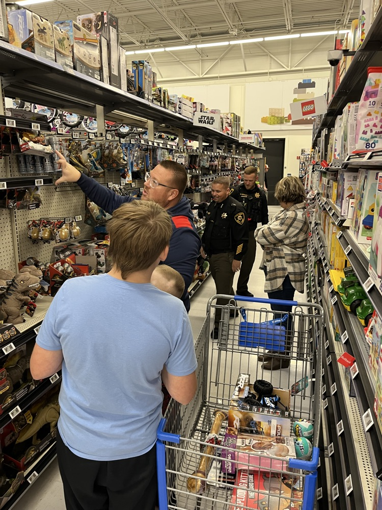 shopping with officer