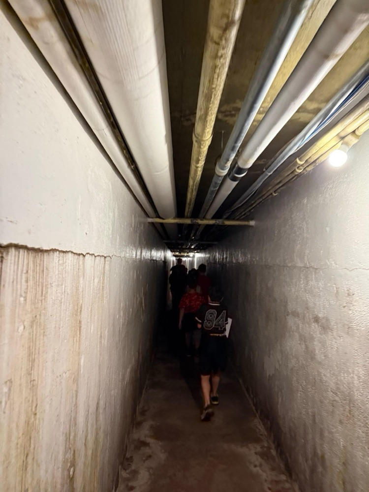 underground tunnel 