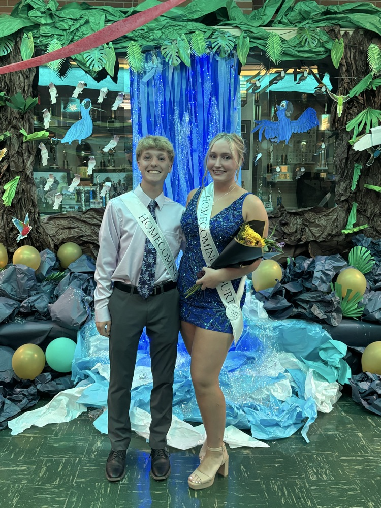 Homecoming court
