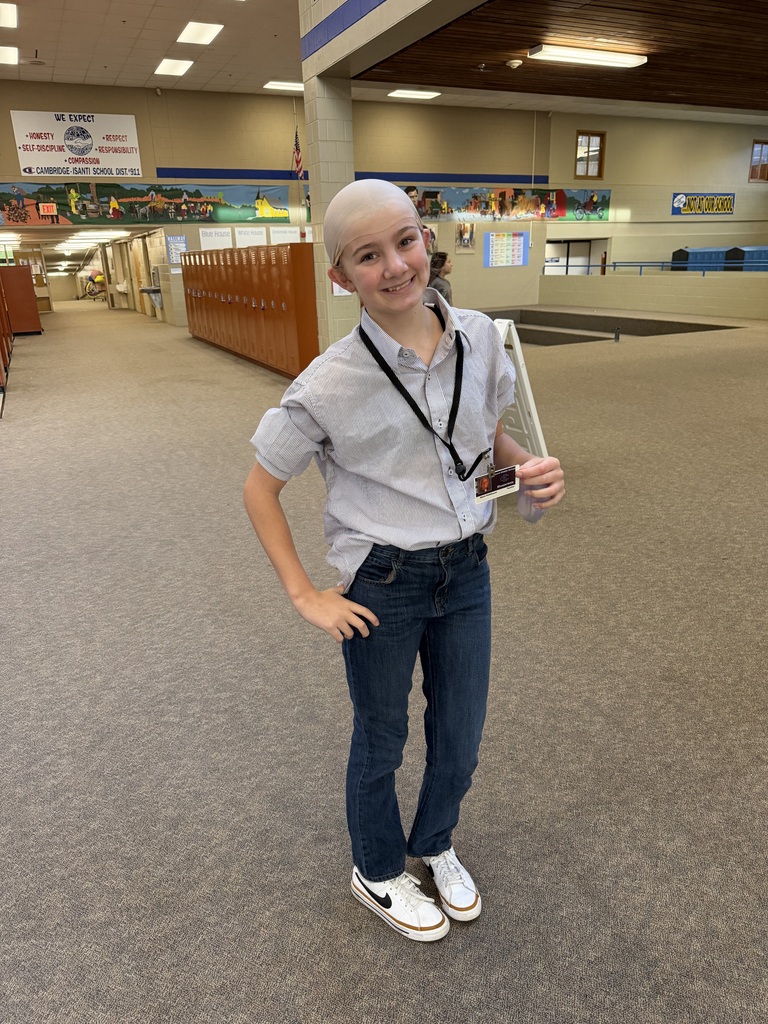 A student dressed like a teacher for homecoming week.