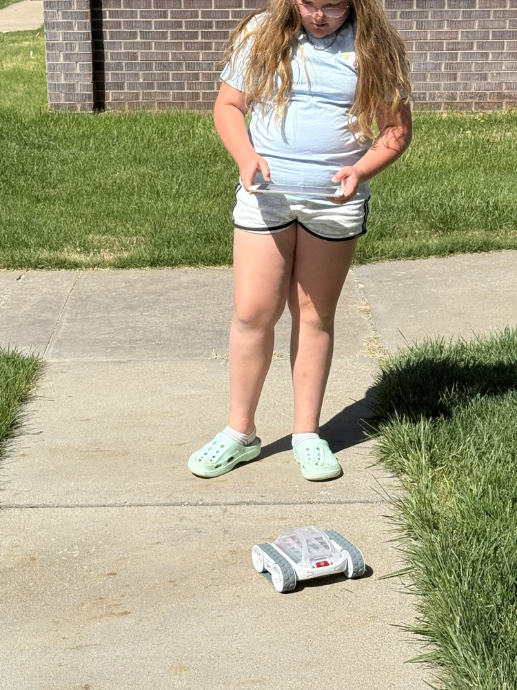 3rd Grade TrojanWay Sphero RVR cars