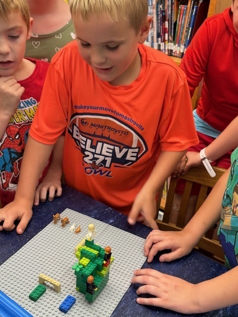 McConnellsville students playing with legos